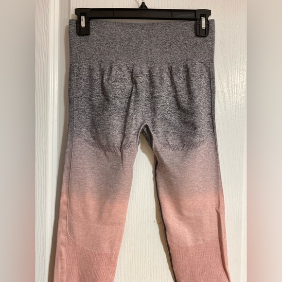 Gymshark Ombré Athleisure Pink & Grey Cute Workout Activewear Leggings O/S - Picture 8 of 9
